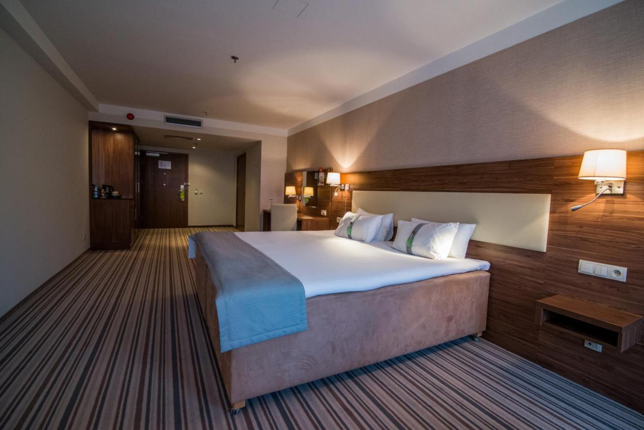 Holiday Inn Lodz By Ihg Exterior photo